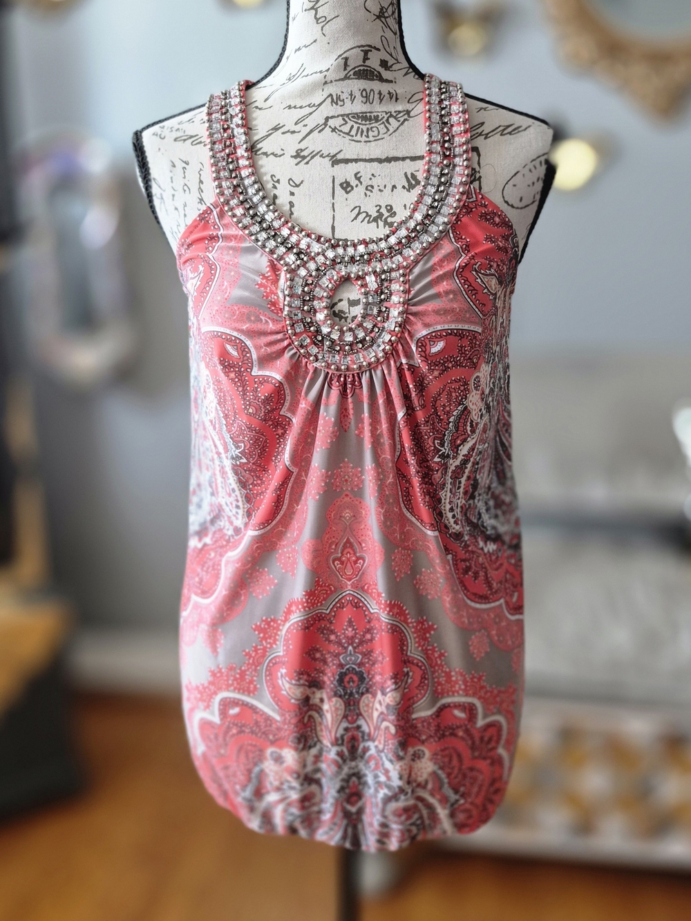 INC International Concepts 70s Vibe Coral Paisley Jeweled Neck Blouse Small